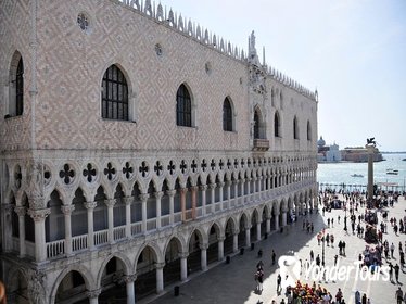 Afternoon in Venice and Gondola Ride