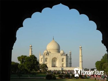 Agra Half-Day Tour of Taj Mahal and Agra Fort