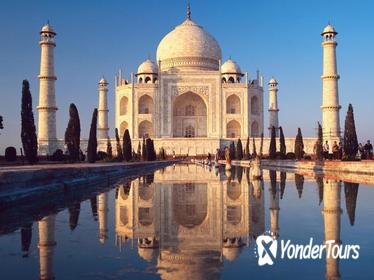 Agra to Delhi by Train with the Taj Mahal, Agra Fort, and Fatehpur Sikri