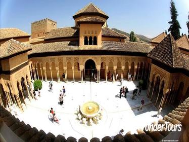 Alhambra, Nasrid Palaces, Generalife and Alcazaba Private Tour in Granada Alhambra, Nasrid Palaces, Generalife and Alcazaba Private Tour in Granada