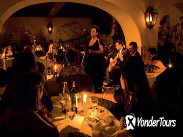 Authentic Lisbon Fado Show and Tour with Dinner and Drinks