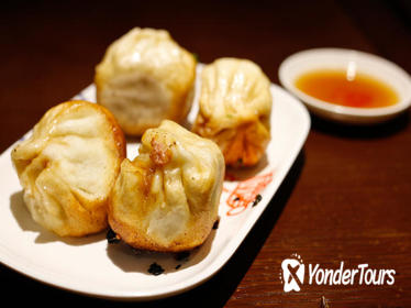 Authentic Local Food Tour in Central Shanghai