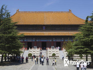 Badaling Great Wall and Ming Tombs with Lunch