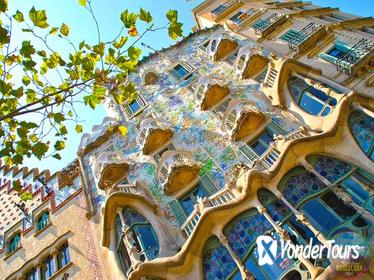 Barcelona Private Walking Tour through the City of Gaudi