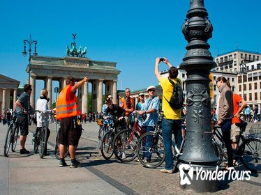 Best of Berlin Bike Tour with German-Speaking Guide