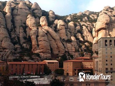 Best of Gaudi Tour: Montserrat, Barcelona Artistic and Architecture Guided Day Tour