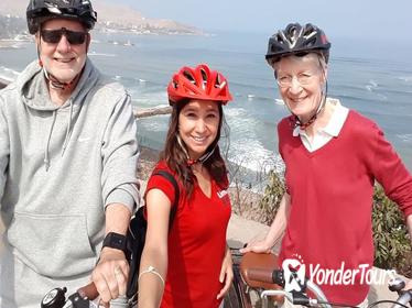 Bohemian and Beach Bike Tour in Lima
