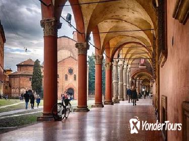 Bologna : a walk into history