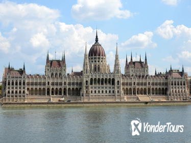 Budapest Grand City Tour with Parliament Visit