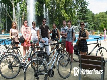 Budapest Sightseeing Tour by Bike with Lunch