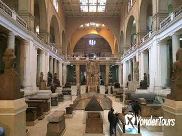 Cairo Private Day Tour: Egyptian Museum, Citadel, and Khan al-Khalil Bazaar with Lunch on Nile Island