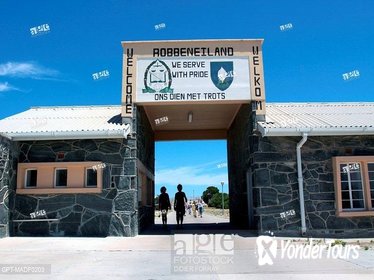 CAPE TOWN,MANDELA GATE AWAY ROBBEN ISLAND TOUR & TABLE MOUNTAIN CAR & CITY TOUR