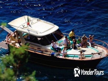 Capri Boat Experience Daily Tour with Limoncello Tasting From Rome