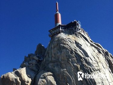 Chamonix Mont-Blanc Midi Peek Tour