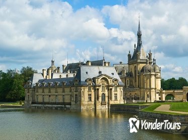 Chantilly Estate Full Day Private Guided Tour from Paris