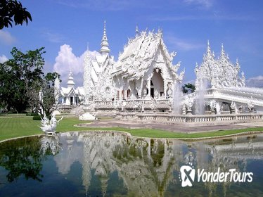 Chiang Rai Tour White Temple - Tea Plantation - Longneck - Cruise to Laos