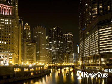 Chicago River Ghosts and Gangsters Kayak Tour Chicago River Ghosts and Gangsters Kayak Tour