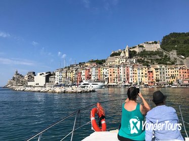 Cinque Terre Boat Tour with Wine and Food