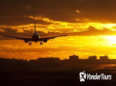 Club Mobay VIP Lounge Access and Round-Trip Private Airport Transfer