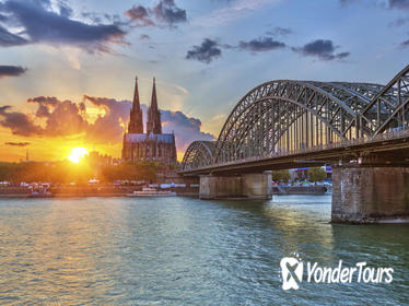 Cologne Hop-On Hop-Off Bus Tour and Rhine River Sightseeing Cruise
