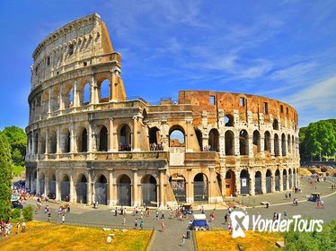 Colosseum and Ancient Rome Walking Tour with Spanish-Speaking Guide