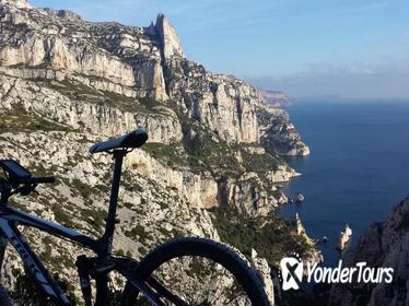 Cross country E-Bike Tour of Marseille Calanques