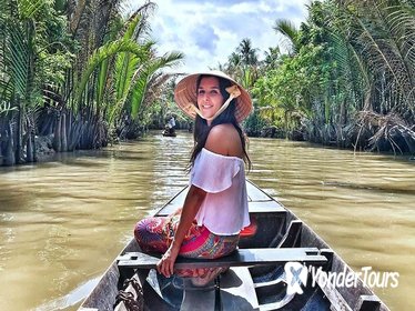 Cu Chi Tunnels and Mekong Delta Full Day VIP Tour with Transfer by Limousine