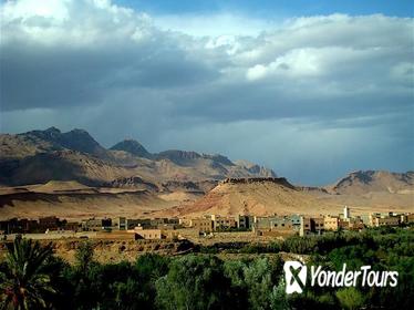 Day Tour in High Atlas from The Todra Gorges to the Dades Valley by trail in Land Rover