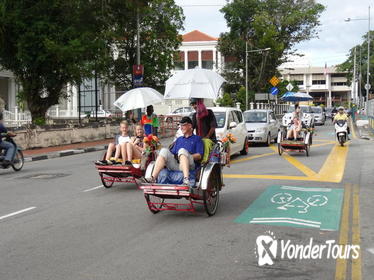 Day Tour UNESCO Malacca, Dutch Museum & Kampong Morten Tour with local lunch