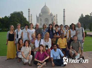 Day Trip to Taj Mahal from Delhi by Private Car