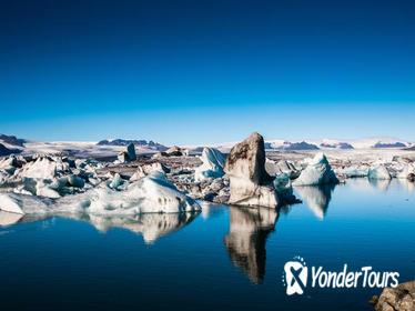 Day Trip to the Glacier Lagoon: Jökulsárlón from Reykjavik