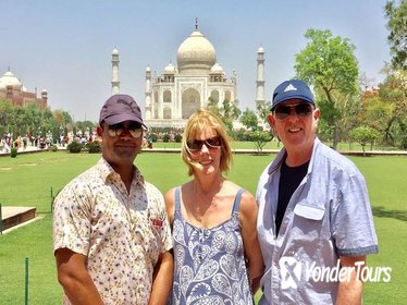 Delhi Agra and Taj Mahal Private Day Trip by Car with Lunch