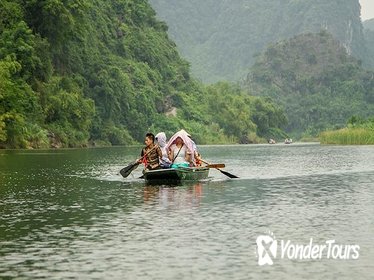 Discover Ancient Hoa Lu and Trang An from Hanoi Discover Ancient Hoa Lu and Trang An from Hanoi