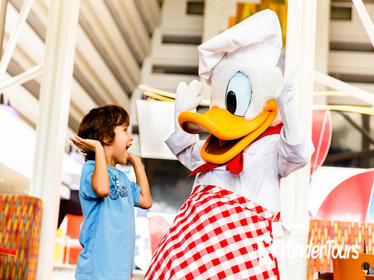 Disney Character Dinner at Chef Mickey's Restaurant