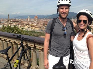 Downhill Bike Tour: Tuscan Hills and Typical Lunch