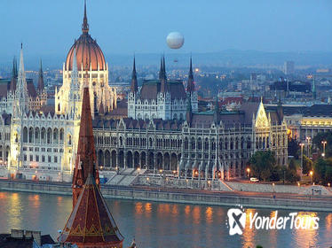 Downtown Budapest 3-Hour Small Group Tour with a Historian