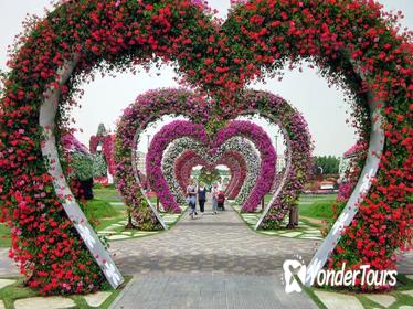 Dubai Fairyland Sights: Miracle Gardens, The Butterfly Garden and Global Village