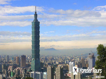 Eastern Taipei Walking and MRT One Day Tour