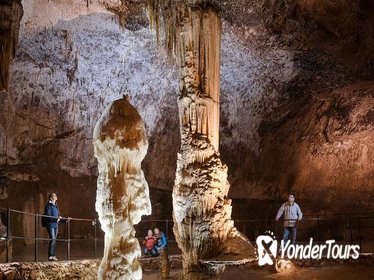 Enchanting Ljubljana and Postojna Caves Small-Group Tour from Zagreb