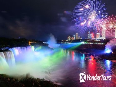 Evening Coach Tour of Niagara Falls with Hornblower Boat and Sheraton Dinner
