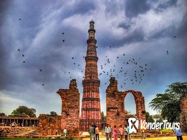 Experience Private Day Excursion To New Delhi and Old Delhi with Transportation