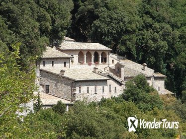 Explore Sanctuaries and Franciscan Sites outside Assisi by Driver and Guide