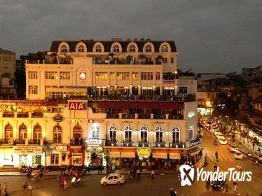 Exploring Hanoi by Motorbike Including Lunch