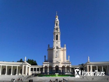 Fatima, Batalha, Nazare and Obidos All Day Private Tour