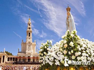 Fatima, Monastery of Alcobaca, Nazare, Obidos: Full-Day Private Tour