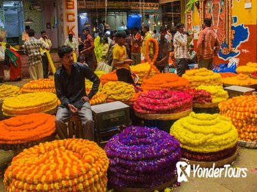 Flea Market Tour of Mumbai