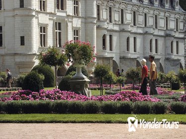 Full Day Small-Group Tour of Loire Valley with Wine Tasting