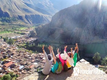 Full Day Tour: Sacred Valley, Chinchero Textile Center, Maras, Moray and Ollantaytambo from Cusco