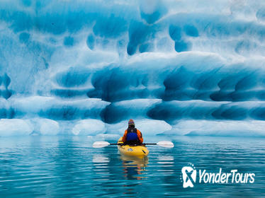 Full-Day Bear Glacier Kayaking Jetboat and Helicopter from Seward