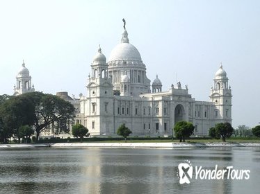 Full-Day Kolkata Sightseeing Tour with a Guide